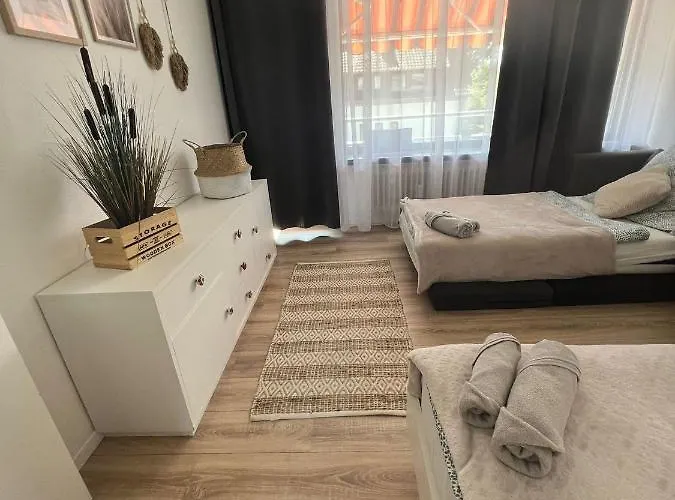 Knockscasa4you 2 Monteure Nr 21 In Appartement *