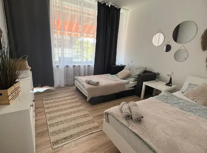 Knockscasa4you 2 Monteure Nr 21 In * Marburg